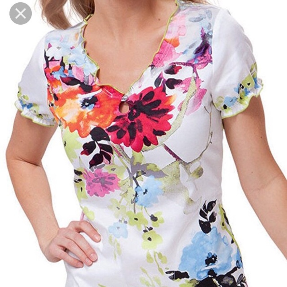 Koi Brianna “Vera Garden” Scrub Top NWT